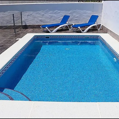 Zara Iii Hébergement de vacances *